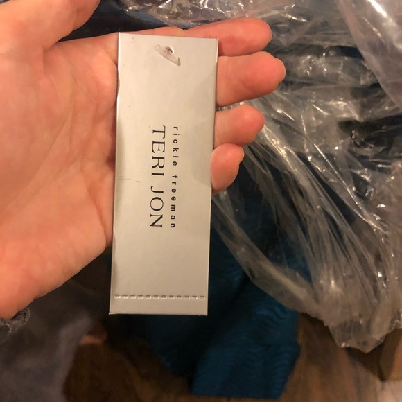 Teri Jon gown Teal SZ 10 NWT- mother of the bride/groom black tie/charity event - Picture 6 of 13